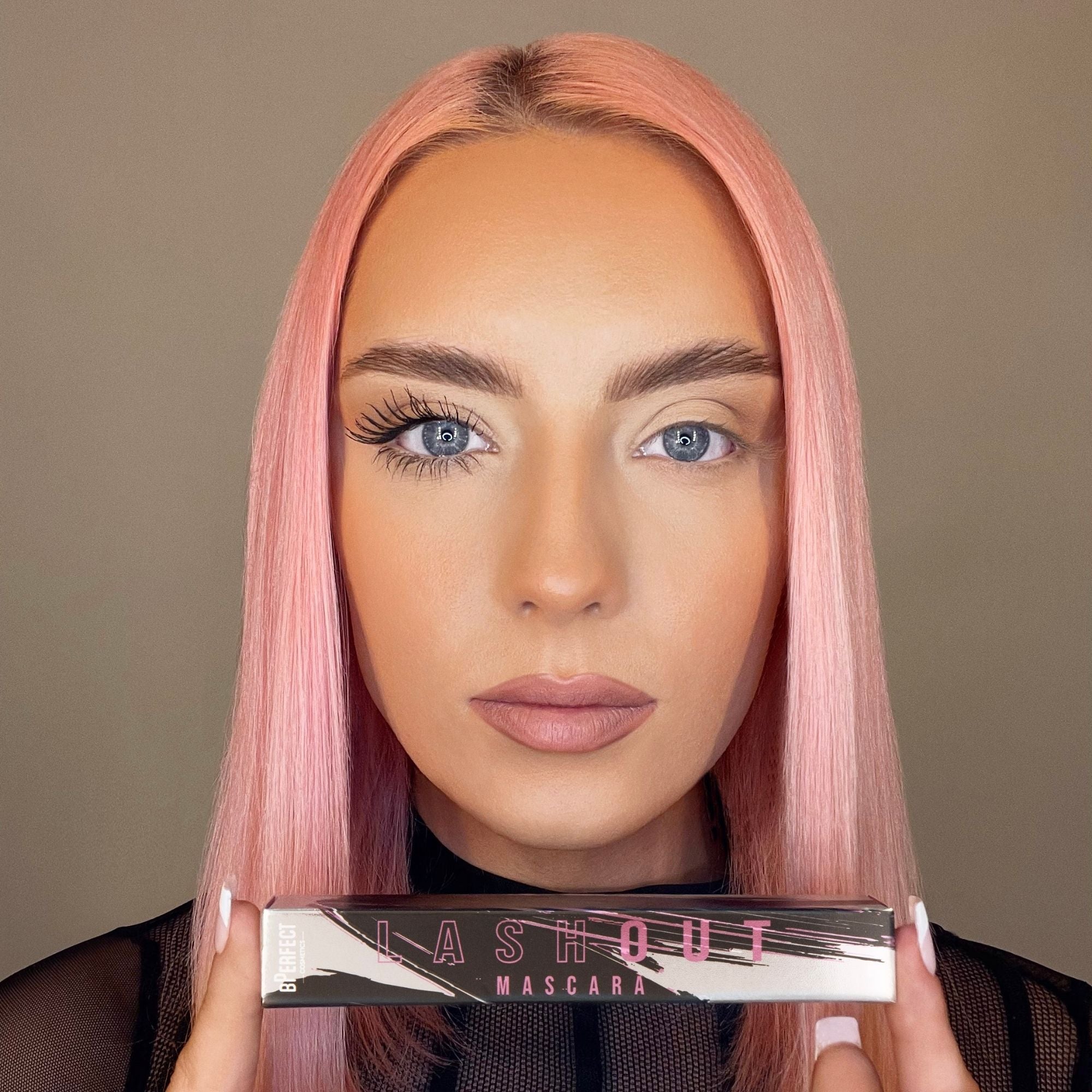 Lashout Mascara